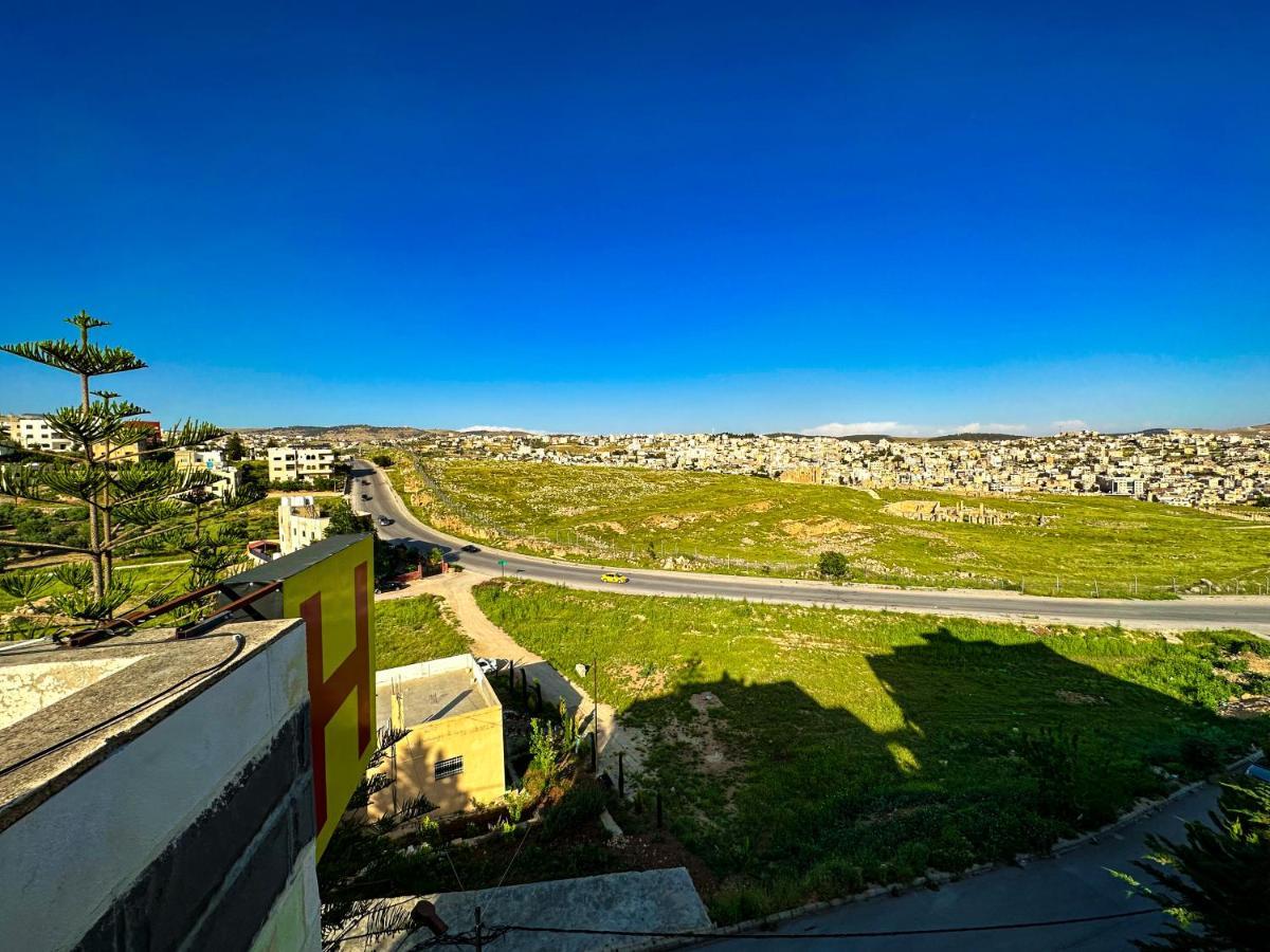 杰拉什Full Panorama Jerash住宿加早餐旅馆 外观 照片